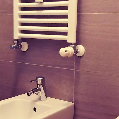 Confortevole Camera Con Bagno Privato - Bicocca Milan